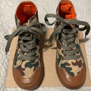 US Sports: Camouflage, Children Sneakers; Orange lined; Sz 12